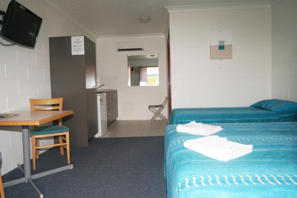 Cedar Lodge Motel Townsville Szoba fotó